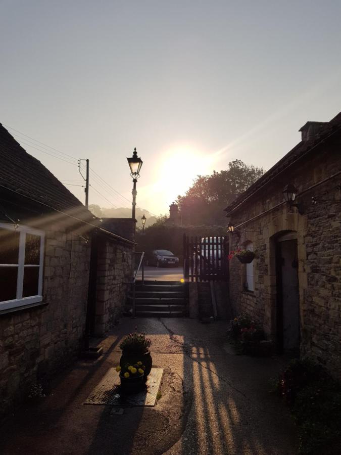 Old Sodbury The Dog Inn المظهر الخارجي الصورة