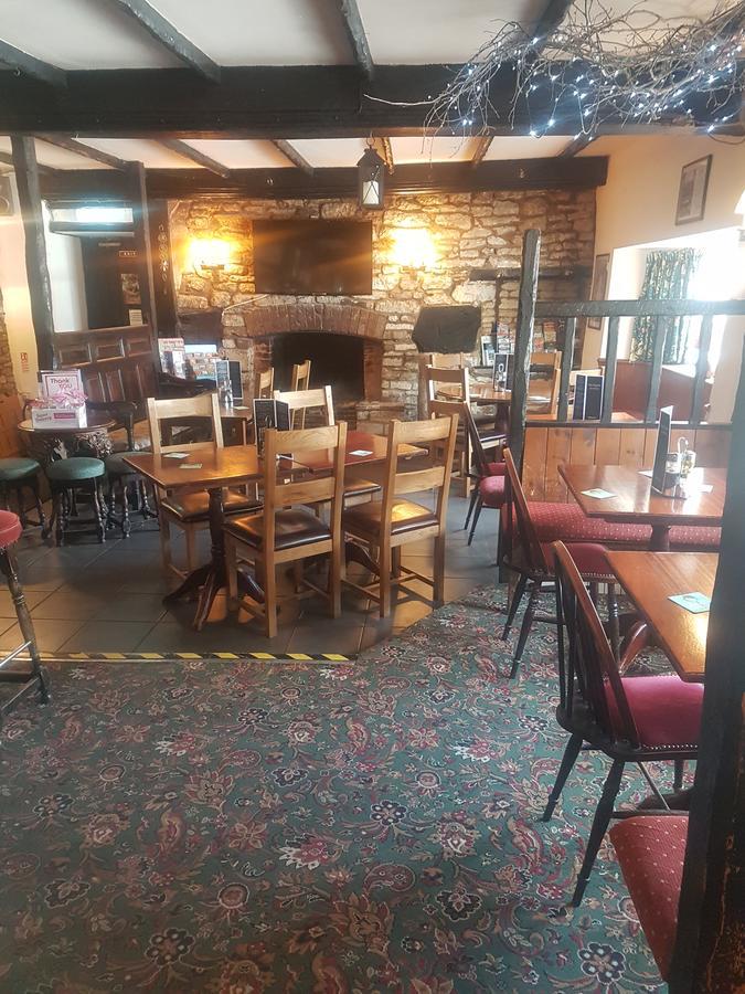 Old Sodbury The Dog Inn المظهر الخارجي الصورة